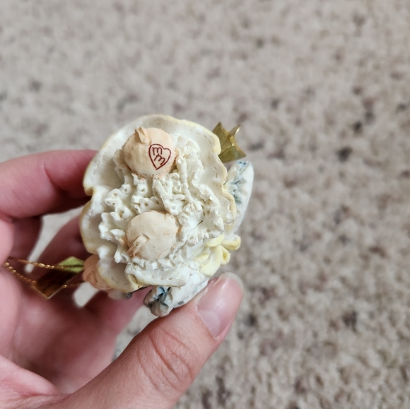 Mary's Moo Moos Cow Angel With Bell Ornament 1994 - Picture 5 of 5